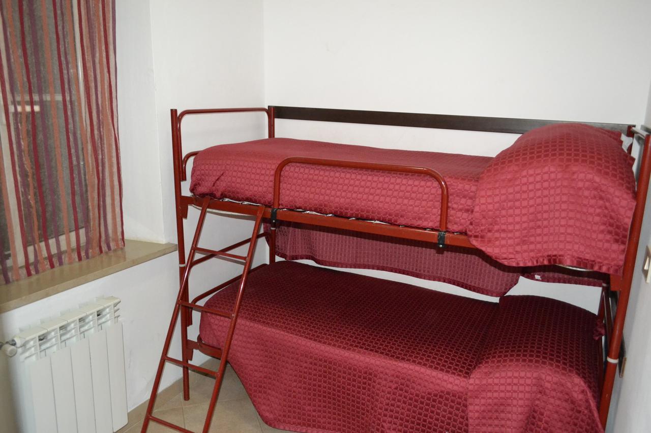 Casa Vacanze Valdamone Суверето Екстериор снимка