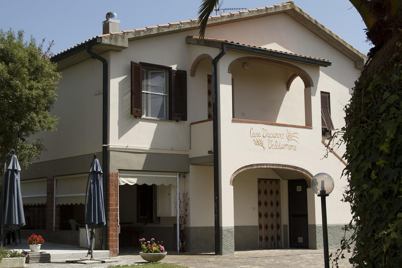 Casa Vacanze Valdamone Суверето Екстериор снимка