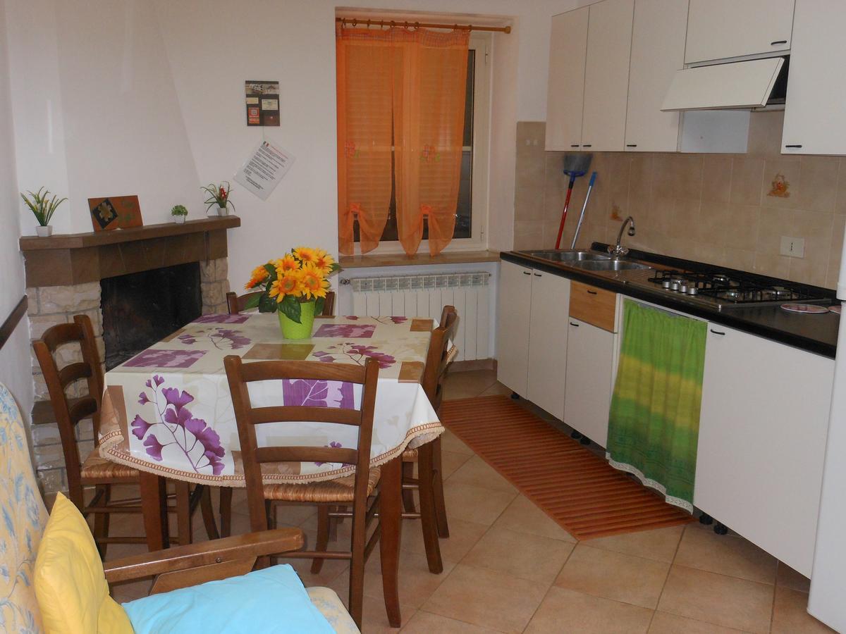 Casa Vacanze Valdamone Суверето Екстериор снимка